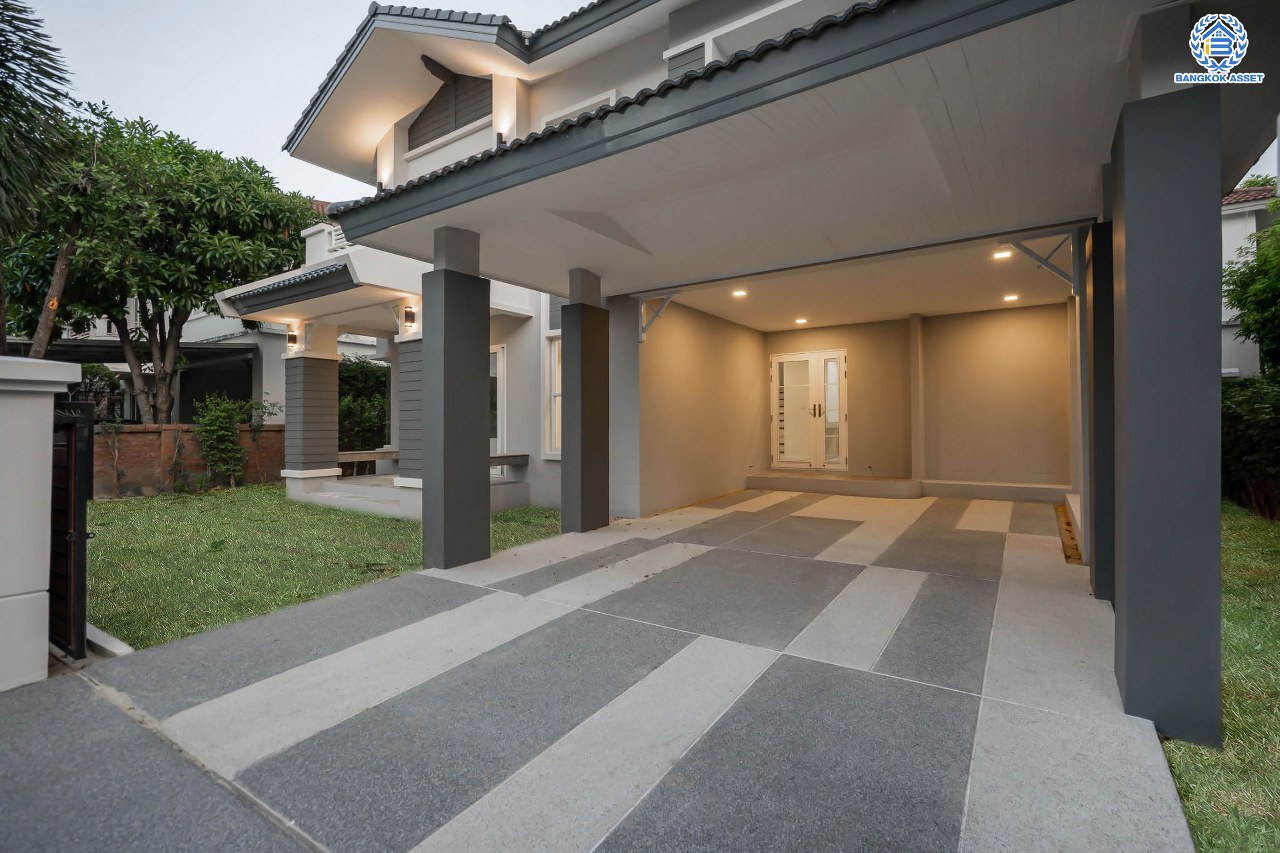 บ้านมือสองตกแต่งใหม่ โครงการ คาซ่าแกรนด์ รัตนาธิเบศร์-ราชพฤกษ์ บ้านเดี่ยวจากแบรนด์ Q.House เนื้อที่ 70 ตร.ว. ฟังก์ชัน 3 ห้องนอน 4 ห้องน้ำ 1 ห้องแม่บ้าน จอดรถได้ถึง 2 คัน พร้อม Facilities ครบครัน บนทำเลเดินทางสะดวก ติดถนนราชพฤกษ์ ใกล้เซ็นทรัลเวสต์เกต และรถไฟฟ้าสายสีม่วง "สถานีบางรักใหญ่"